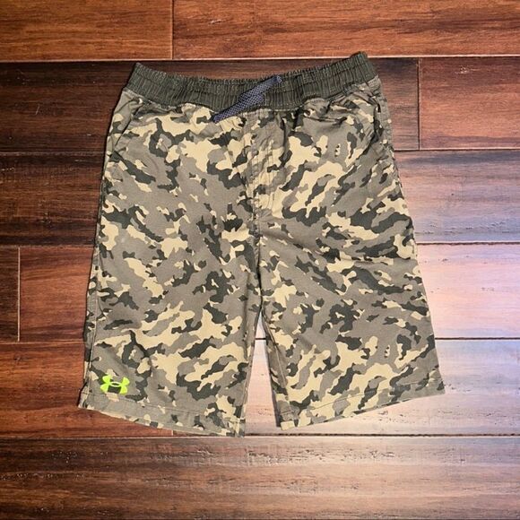 Under Armour Camo Boys Shorts - Picture 1 of 4